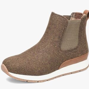 New B.O.C. KARA 7.5 US Women's CHELSEA Brown Wool Ankle Bootie Comfort Wedge